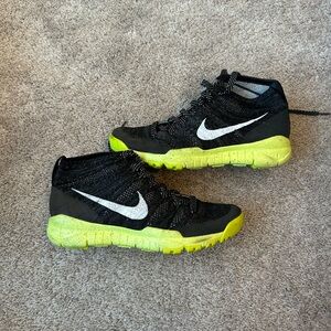 Nike Chukka FSB Sneakers